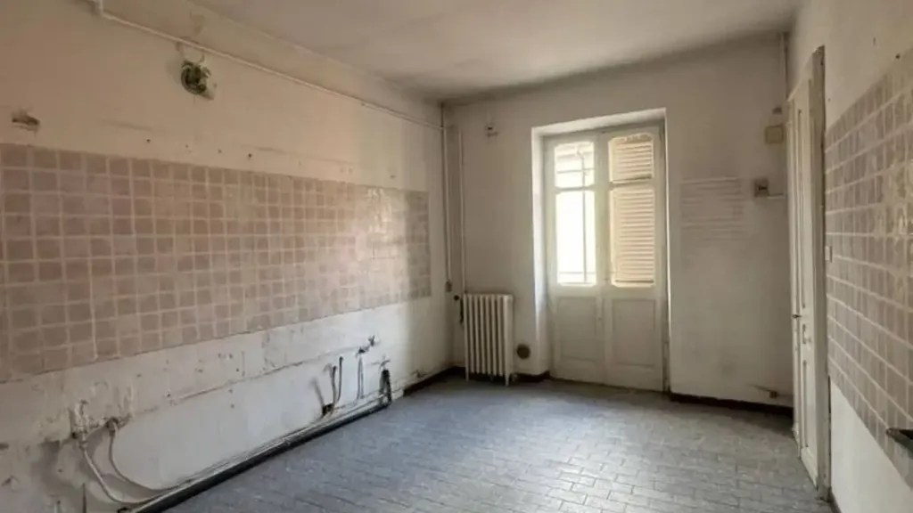Pièces - Terraced House with Multiple Apartments in Brusnengo