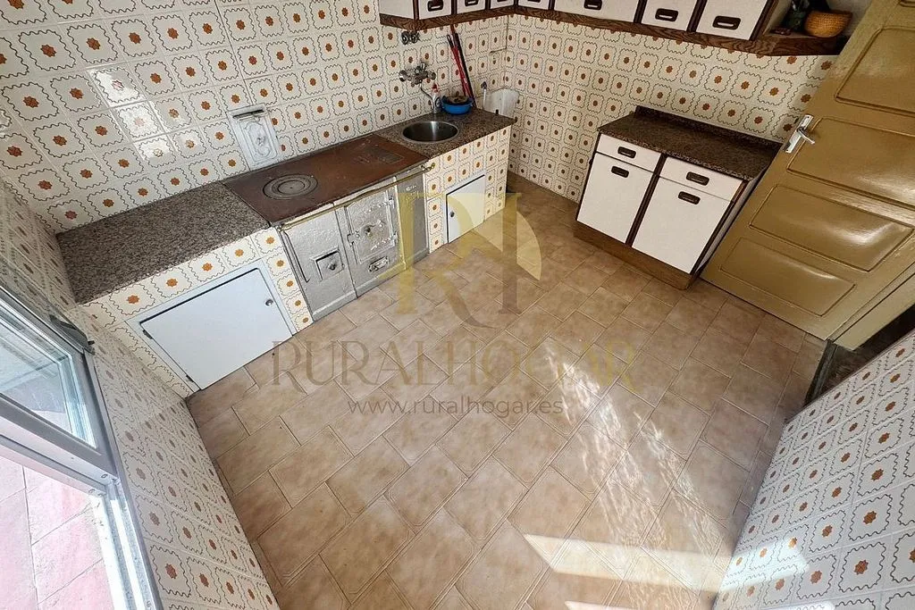 Kitchen - Chalet with Garden in Matallana de Torío