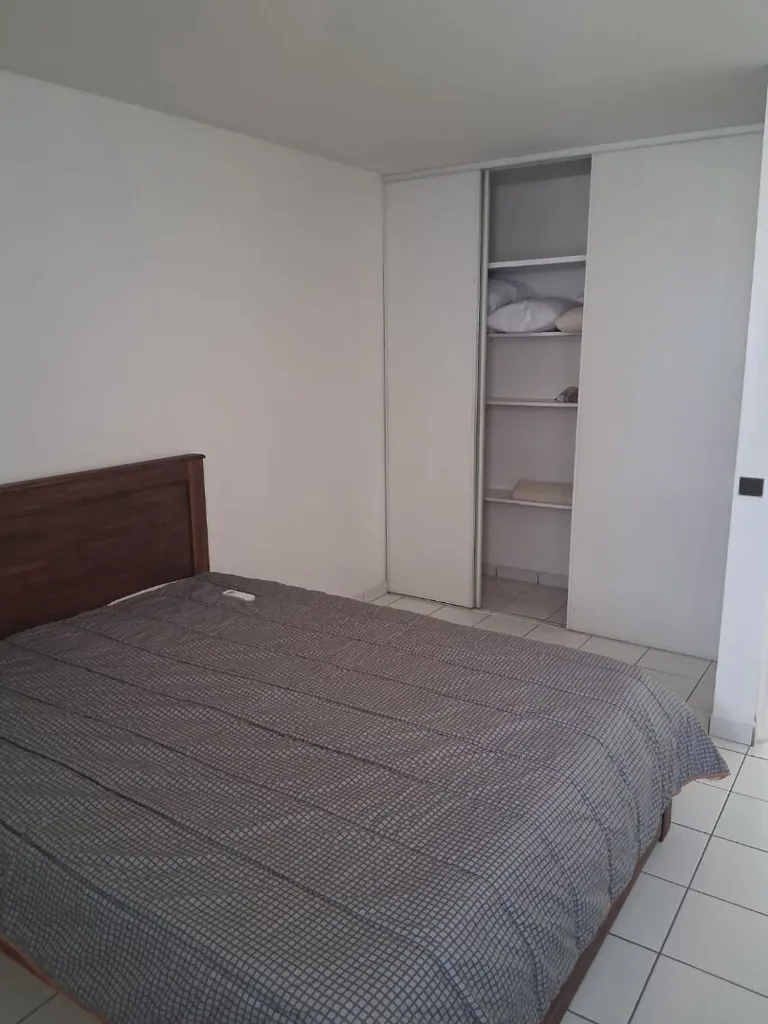 Camere da letto - 2-Bedroom Apartment with Balcony in Sainte-Luce