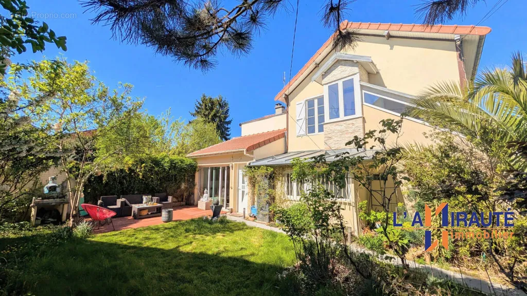 Maison 4 pièces à Houilles