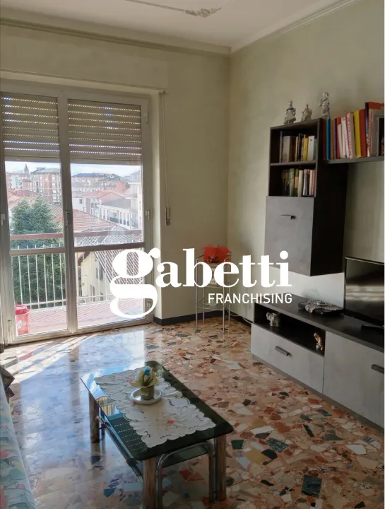 Soggiorno - Spacious Flat with Balcony in Asti