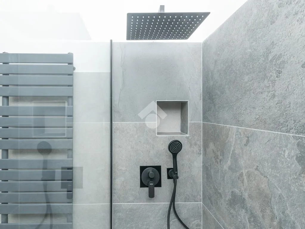 Salles de bain - Completely Reworked Apartment in Giaveno