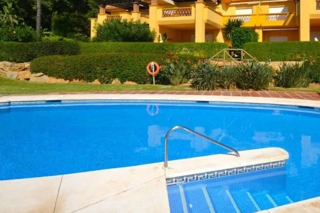 Piscine - Seafront Apartment with Sea View in Marbella