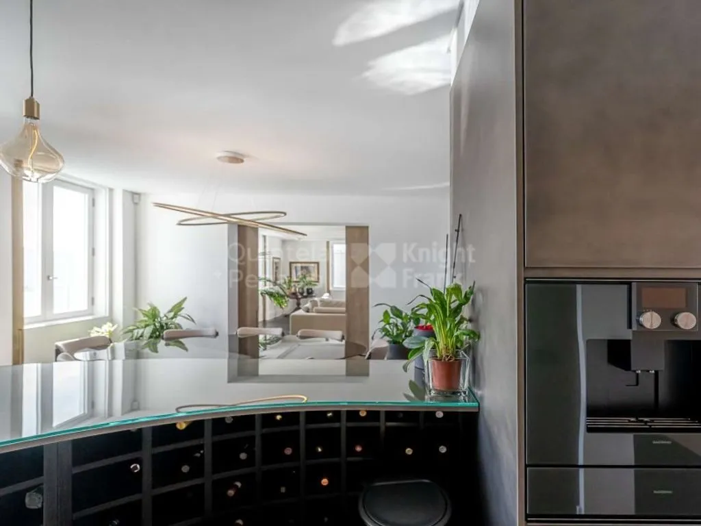 Kitchen - Luxury Apartment with River View in Chiado, Lisbon