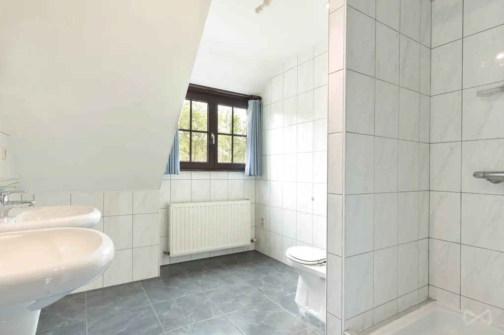 Vannitoad - Spacious Home with Garden in Rotselaar