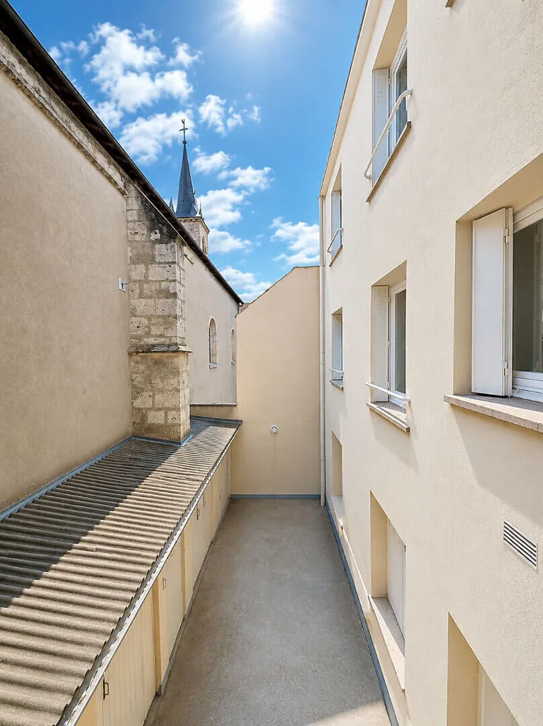 Jardin - Appartement Rénové avec Balcon à Orléans