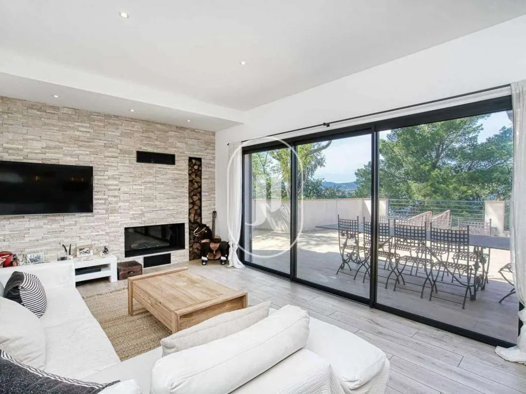 living_room