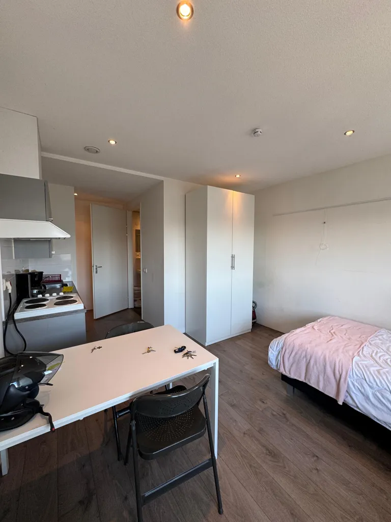 Camere da letto - Studio with Balcony in Central Location