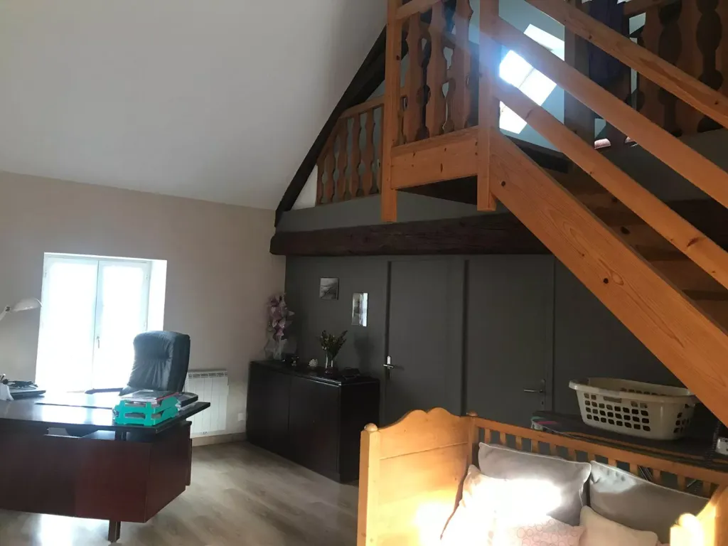 Stanze - Charming Red Stone House in Chaillac