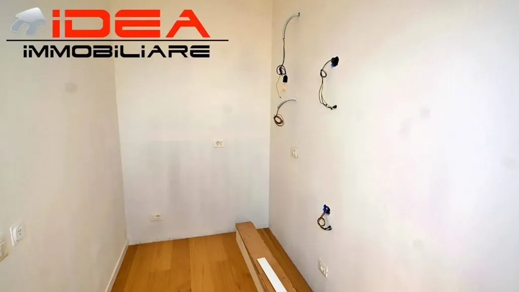 Pièces - Fully Rented Apartment with Ascender in Modena