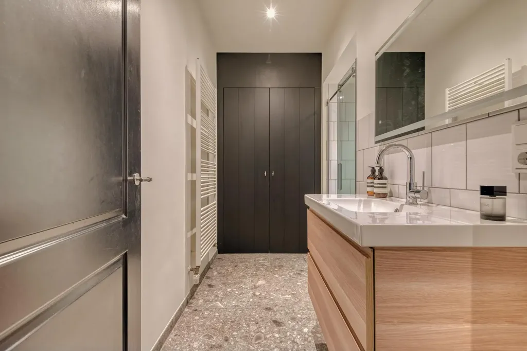 Salles de bain - Ground Floor Apartment with Terrace in Prinsenbeek