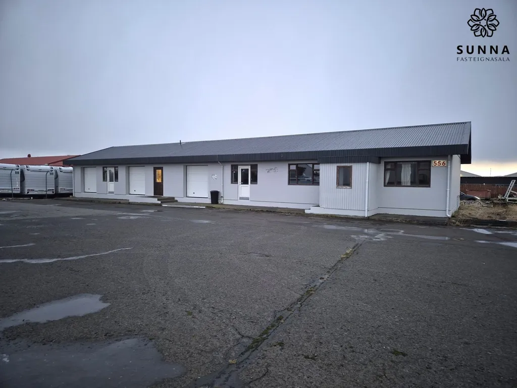 4-toaline kinnisvara asukohas Reykjanesbær