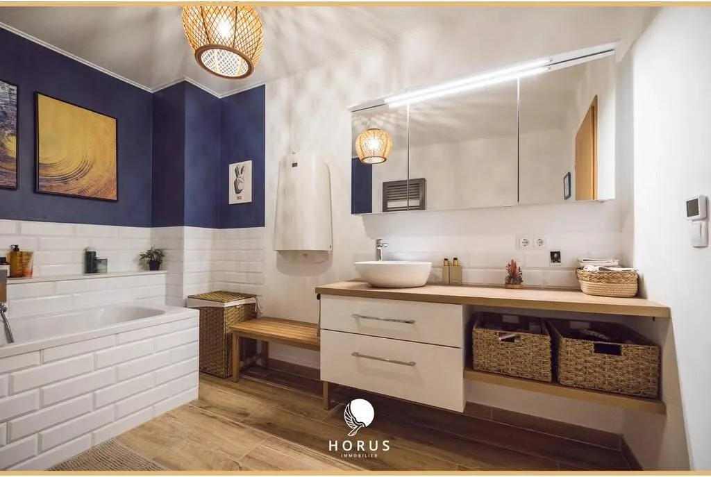 Salles de bain - Maison de Ville avec Terrasses à Differdange
