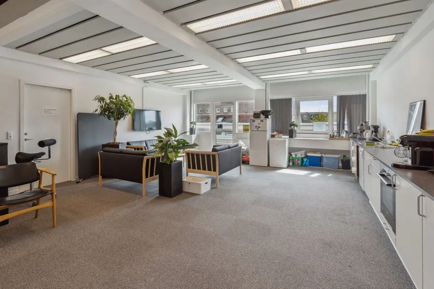 Kabinet - Office Space with Large Windows in Sønderborg