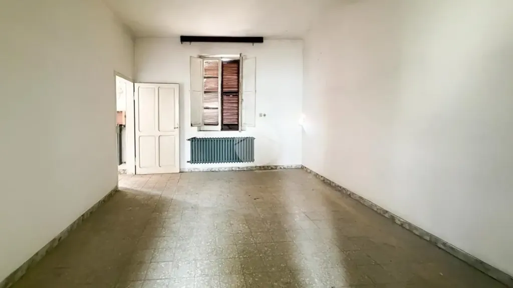 Toad - Semi-detached House with Terrace in Avezzano