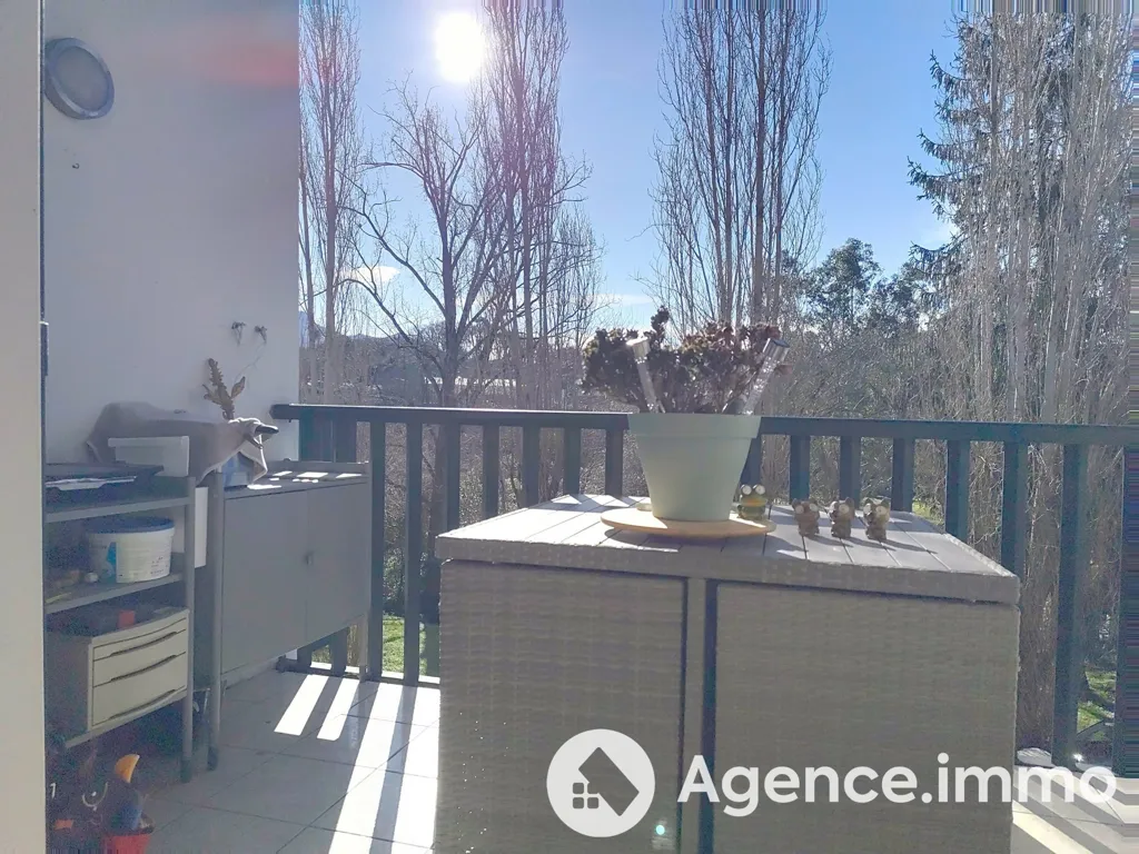 Rõdu - Spacious 3-Bedroom Apartment with Balcony in Urrugne