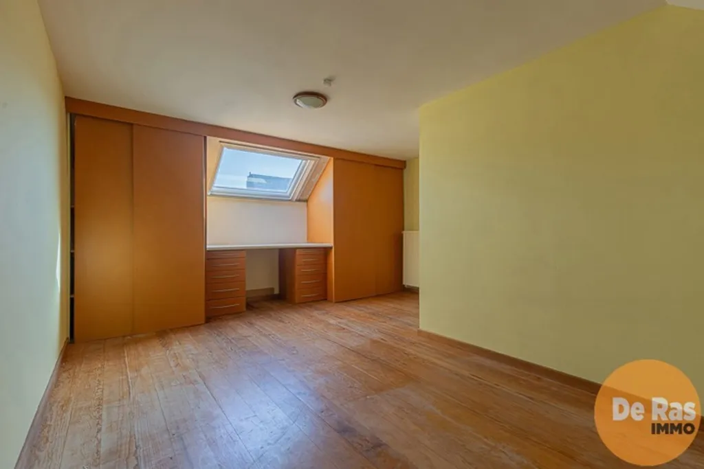 Pièces - Commerce avec Jardin et Appartement à Dendermonde