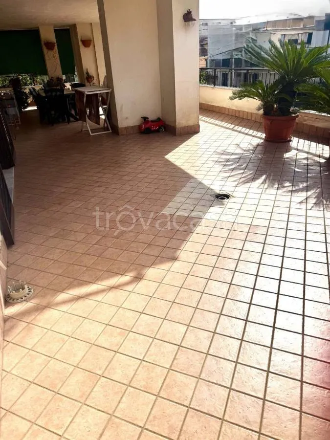 Terrasse - Spacious Apartment with Terrace in Lusciano