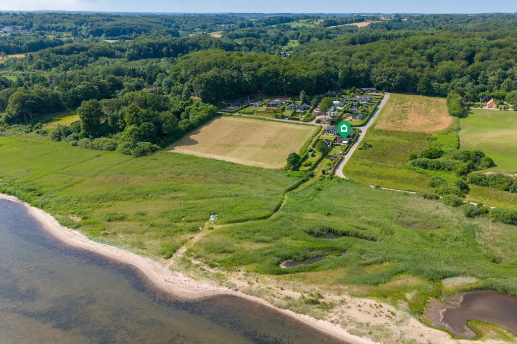 Vista aérea - Vacation Home with Waterfront View in Sellerup Strand