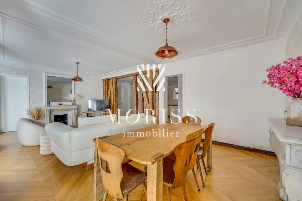 Soggiorno - Characterful Apartment in Condorcet/Martyrs