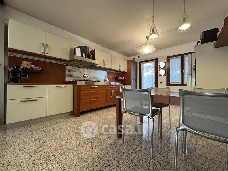 Salle à manger - Modern Villa with Private Garden in Cordenons