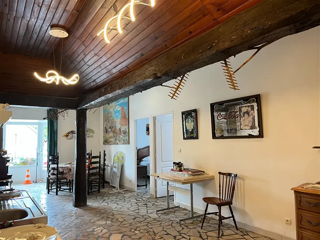 Maison 16 pièces à Dordives
