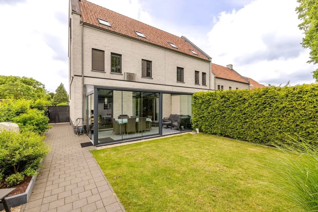 Jardin - Energy-Efficient House with Terrace in Itegem