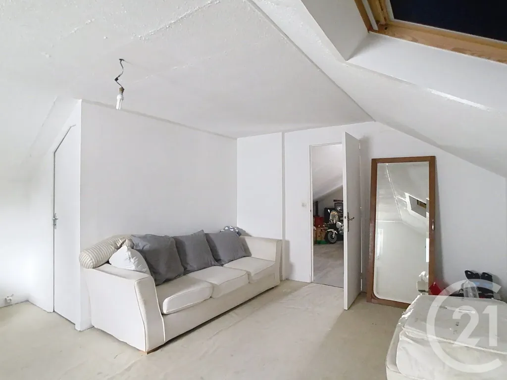 Toad - Charming House with Garden in Thiais