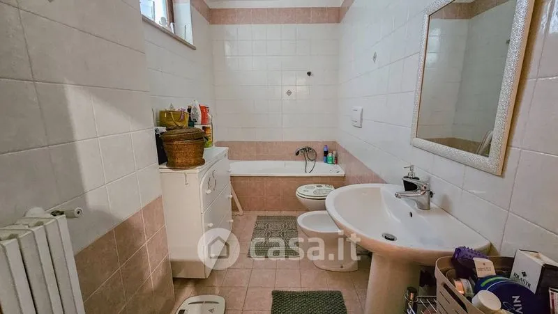 Vannitoad - Modernised Apartment with Balcony in Andria