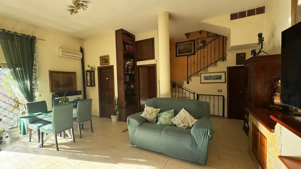 Séjour - Rustic Villa with Terraces in Guidonia Montecelio