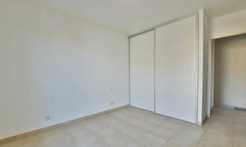Toad - Spacious Villa with Terrace in Saint-Nazaire