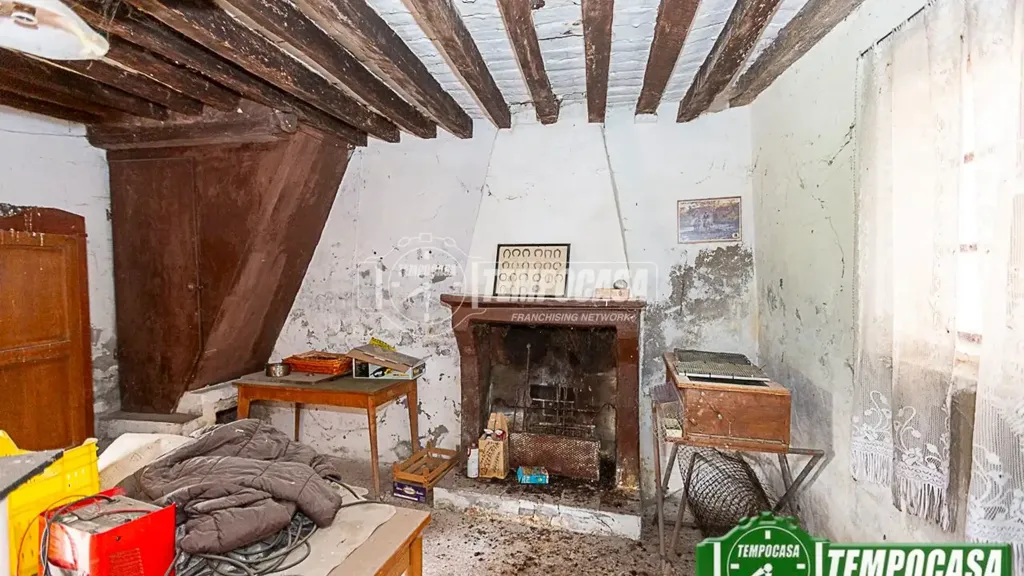 Elutuba - Rustic Cottages to Renovate in Guardamiglio