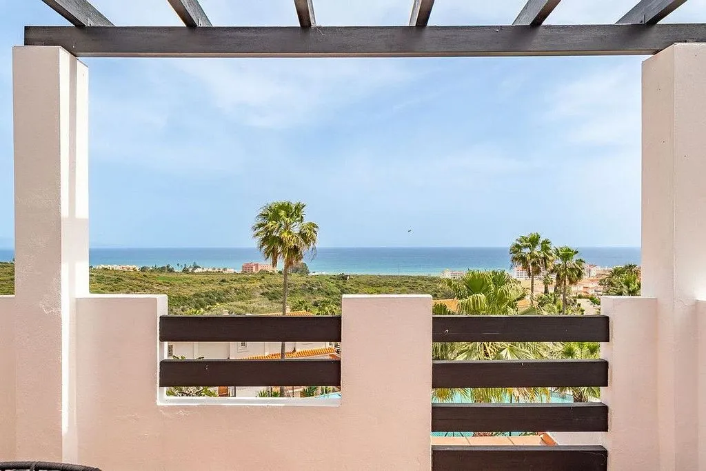 Rõdu - Duplex with Pool and Terrace in Manilva