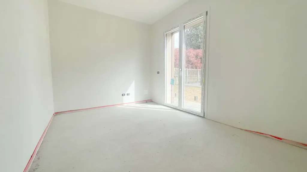 Rooms - Luxury Apartment with Garden in Rovellasca