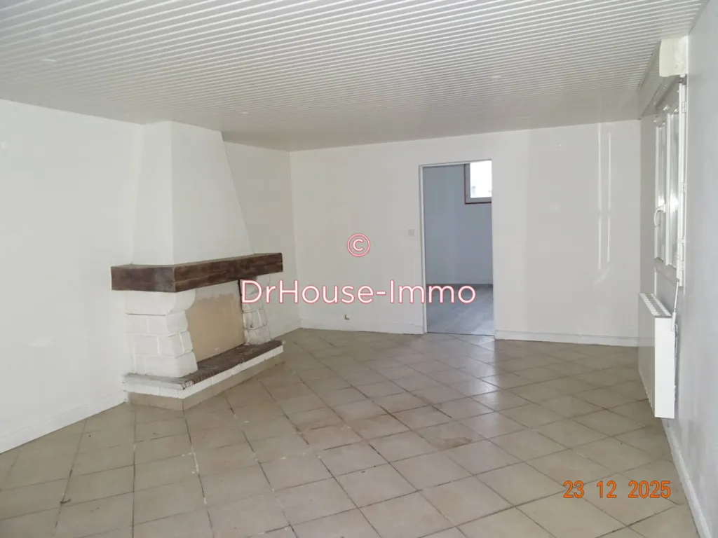 Elutuba - Stone Townhouse with Courtyard in Caen