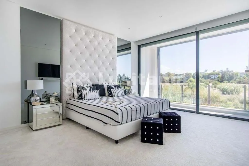 Bedrooms - Luxury Villa Next to Golf Course in Vilamoura