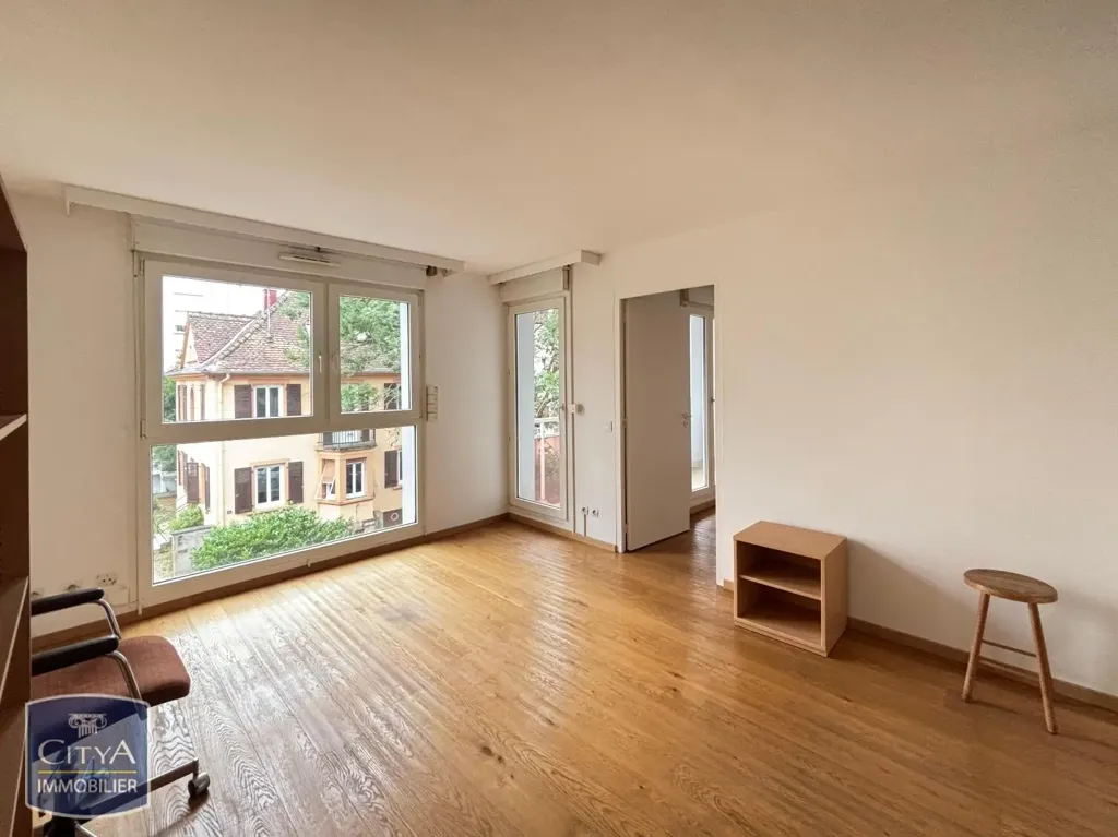 Pièces - Appartement Meublé 4 Pièces avec Balcons à Strasbourg