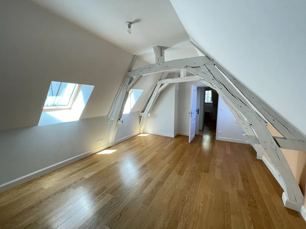 Rooms - Renovated Flat with City Centre Location