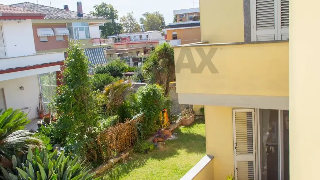Jardin - Bifamiliar Villa with Terrace in Anzio