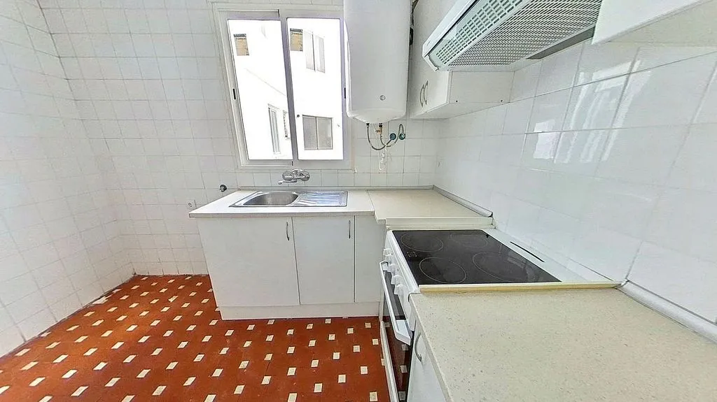 Cuisine - 3-Bedroom Apartment with Sea Access in Valencia