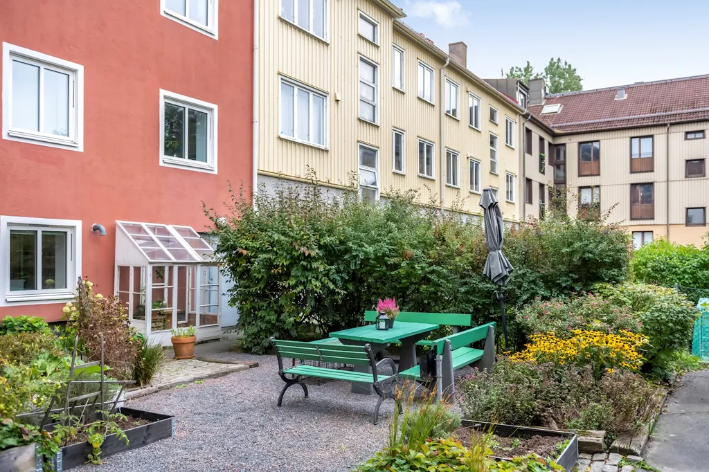 Giardino - Well-Planned Flat with Large Kitchen in Central Hisingen