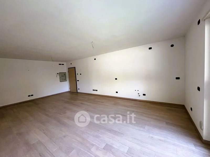 Soggiorno - Triplex with Garden in Morbegno Centre