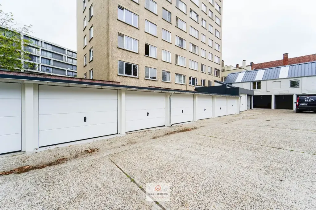 Välivaade - Garage Box in Edward Pynaertkaai, Gent