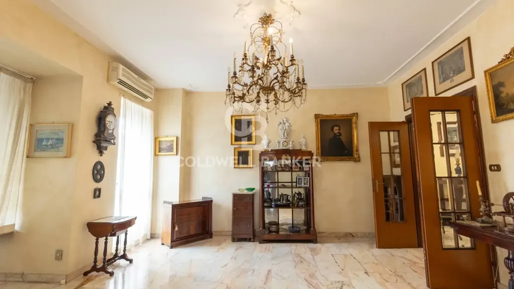 Entrée - Apartment with Balcony in Vanchiglietta, Turin