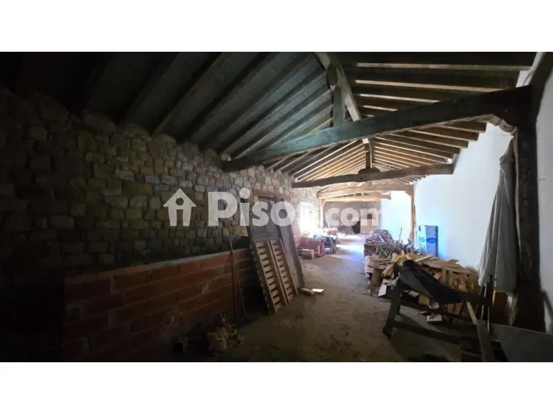 Garage - Mountain House with Ebro Dam View in Campoo de Yuso