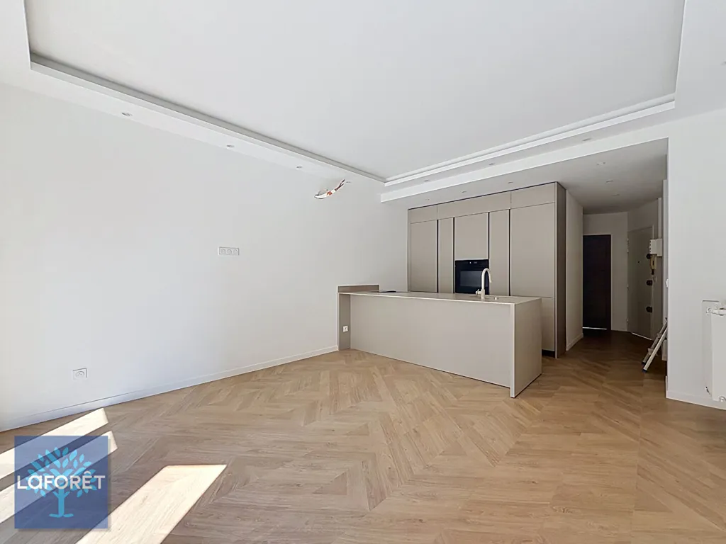 Köök - Renovated 2-Bed Flat near Croisette, Cannes