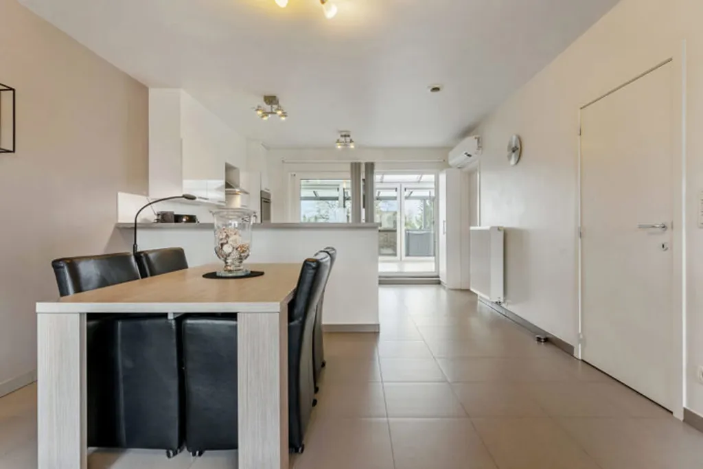 Sala da pranzo - Duplex Apartment with Veranda in Riemst