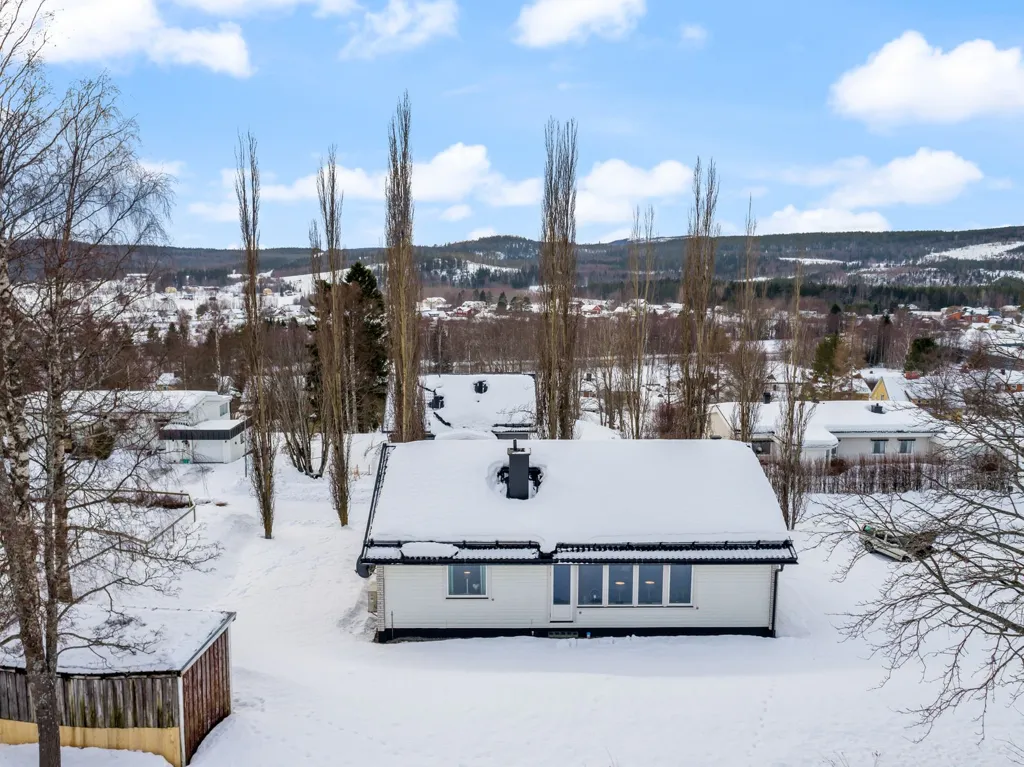 Jardin - Suterräng House with Renovated Kitchen in Örnsköldsvik