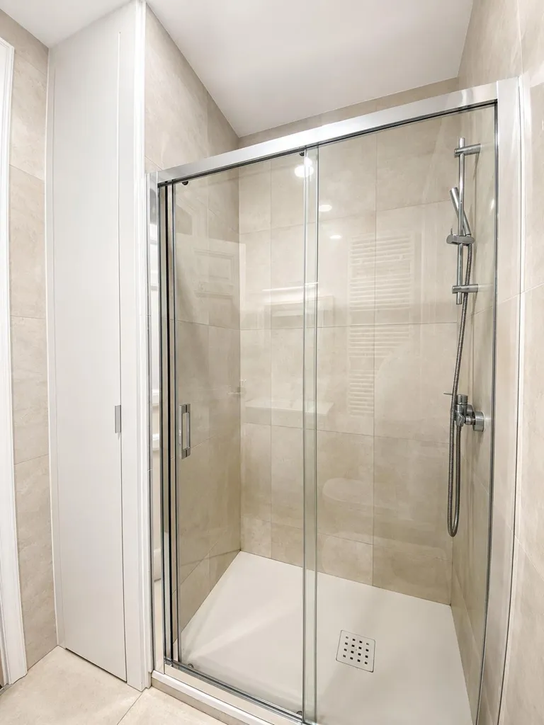 Vannitoad - Charming Flat with Balcón in Madrid's Centro