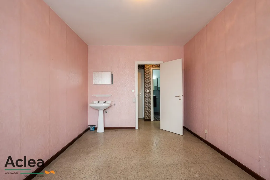 Entrée - Appartement avec Balcon et Vue sur l'Église à Eeklo